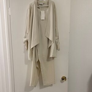 Elegant Cream Lush Women's Jumpsuit